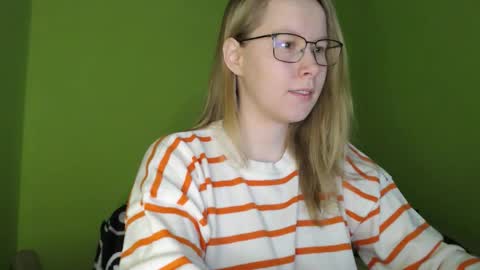 Snapshot of alinasei chatting on 03-02-26, 07:15 alinasei online show from 03-02-26, 07:15