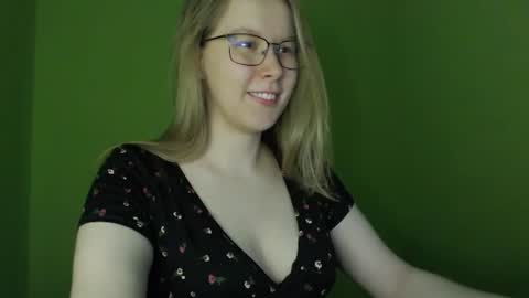 alinasei online show from 06-17-26, 06:05