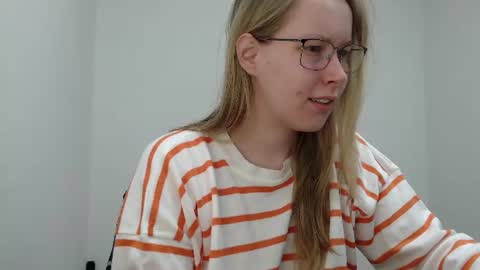 alinasei online show from 07-23-26, 03:48