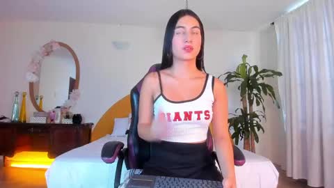 AlinaSimmons online show from 04-13-26, 12:43