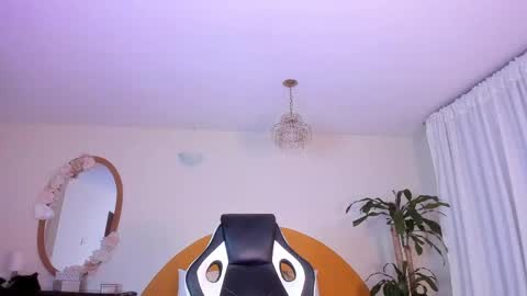 AlinaSimmons online show from 05-24-26, 01:10