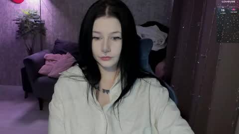 Snapshot of alinegreeeen chatting on 02-17-26, 05:48 Aline Greeeen online show from 02-17-26, 05:48