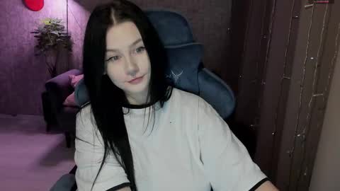 Snapshot of alinegreeeen chatting on 02-23-26, 10:45 Aline Greeeen online show from 02-23-26, 10:45