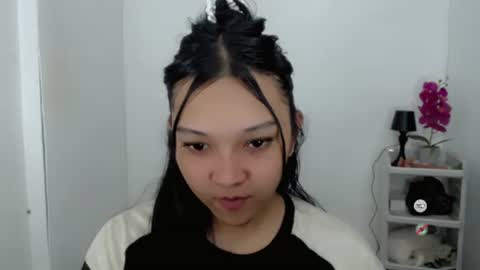 Shanti xhey online show from 04-21-26, 08:01