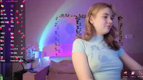 Snapshot of alisa_lesly chatting on 07-23-26, 01:08 Alisa GMT2 Wen - Sun 10 AM - 4 PM except Monday and Tuesday online show from 07-23-26, 01:08