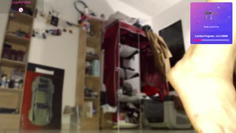 Snapshot of alisa_u chatting on 06-08-26, 01:28 alisa_u online show from 06-08-26, 01:28