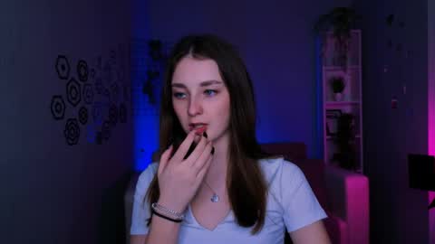 Alisa online show from 04-15-26, 07:21