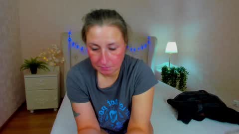 Snapshot of alisalissy chatting on 02-07-25, 05:41 Alisa online show from 02-07-25, 05:41