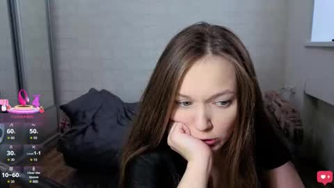 alisawyn online show from 11-07-25, 08:25