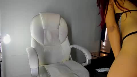 alishaevans_rs online show from 09-14-25, 09:36