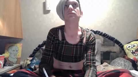 Alisha online show from 11-17-25, 04:07