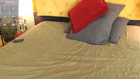 Snapshot of alishaweir chatting on 12-02-24, 09:28 Luna online show from 12-02-24, 09:28