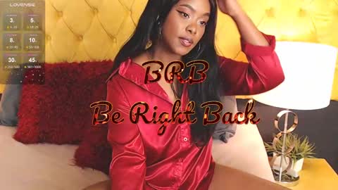 Snapshot of alishaweir chatting on 02-12-25, 12:05 Luna online show from 02-12-25, 12:05