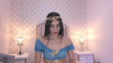 Snapshot of alison_carde05 chatting on 10-26-25, 07:20 Alison online show from 10-26-25, 07:20