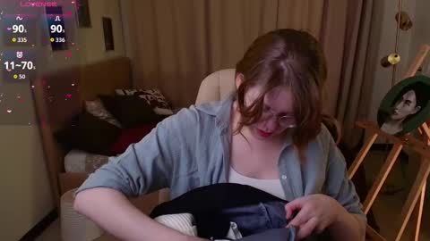 Snapshot of alison_doody chatting on 01-10-26, 07:43 Alison online show from 01-10-26, 07:43