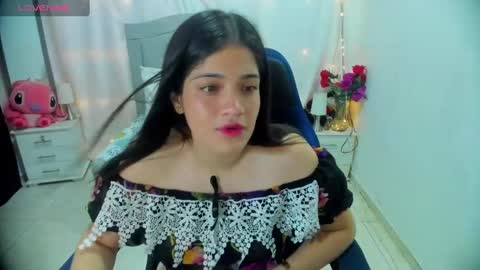 Snapshot of alison_girl22 chatting on 12-17-24, 09:05 Alison online show from 12-17-24, 09:05