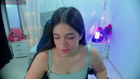 Snapshot of alison_girl22 chatting on 12-21-24, 12:53 Alison online show from 12-21-24, 12:53