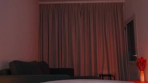 Alison  online show from 12-04-25, 09:51