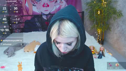 Snapshot of alison_moonlight chatting on 12-29-24, 06:45 Alison online show from 12-29-24, 06:45