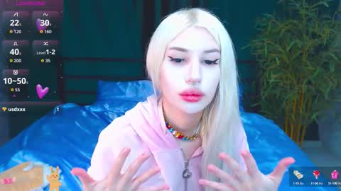 Snapshot of alison_moonlight chatting on 09-10-25, 10:21 Alison online show from 09-10-25, 10:21