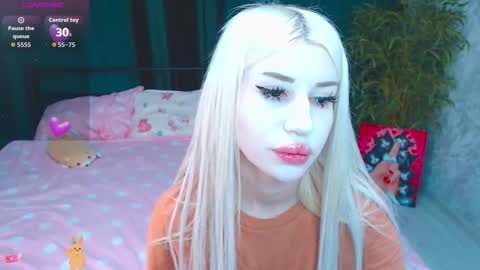 Snapshot of alison_moonlight chatting on 10-06-25, 08:50 Alison online show from 10-06-25, 08:50