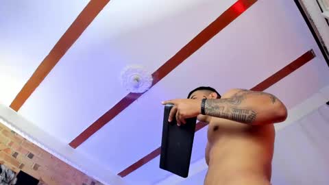 Snapshot of alison_thomas1 chatting on 12-20-24, 06:13 alison online show from 12-20-24, 06:13