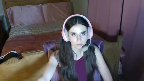 Snapshot of alisonfieldsxo chatting on 02-15-26, 12:07 Alison Fields online show from 02-15-26, 12:07