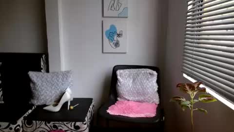 Alisonturbay online show from 06-19-26, 03:38