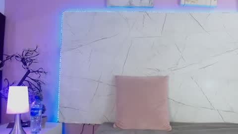 alissa_smith_ online show from 04-24-26, 04:53