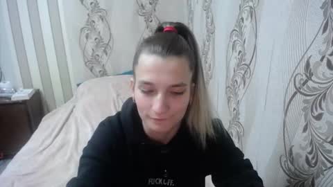 alissaclentx online show from 10-26-25, 09:10