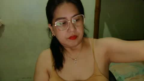alissalove18 online show from 06-17-26, 04:37