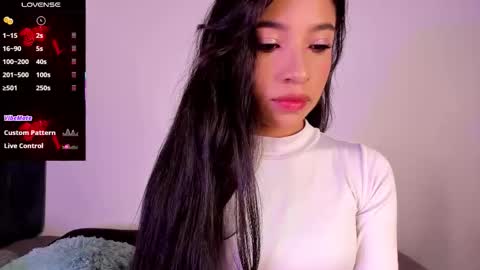 Snapshot of alissarose_ chatting on 09-14-25, 07:46 Mara Isabel online show from 09-14-25, 07:46