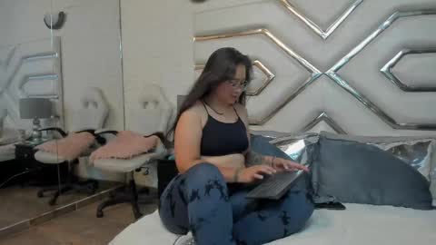 alissbluumm online show from 05-27-26, 07:22