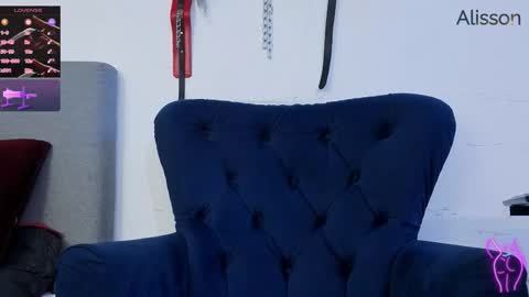 alisson0002 online show from 10-12-25, 11:42