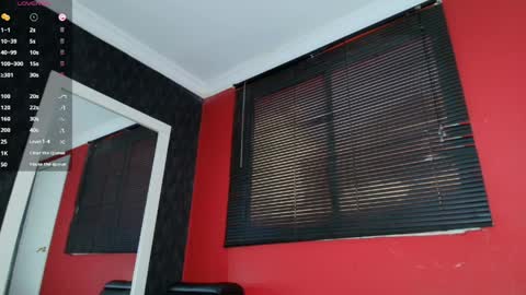 Alison Steeler online show from 04-12-26, 08:47