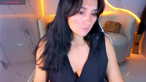 alisson_tx_ online show from 05-04-26, 07:54