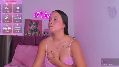 Snapshot of alissonsweet18_ chatting on 02-06-26, 12:30 Alisson online show from 02-06-26, 12:30