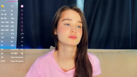 Snapshot of alivialovely chatting on 02-18-26, 08:43 Alivia online show from 02-18-26, 08:43