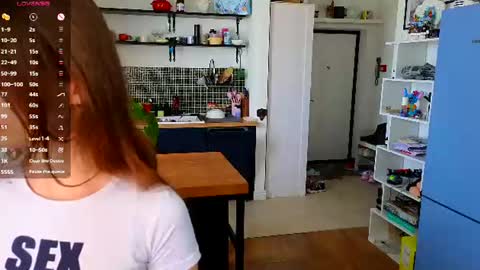 Alivia    online show from 06-30-26, 08:15