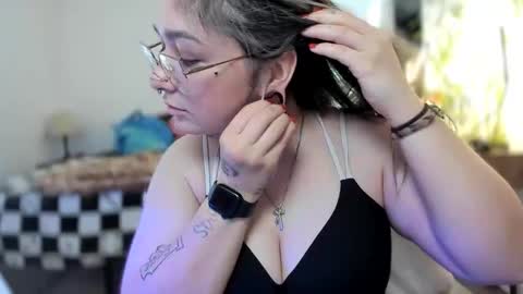 alix_valentine online show from 11-04-25, 04:17