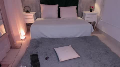  Alexis Etereo  online show from 04-22-26, 07:48