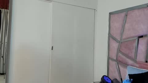 alix online show from 10-30-25, 10:10