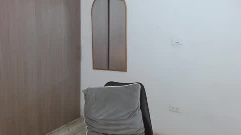 Snapshot of alixmartin1 chatting on 03-06-26, 10:39 alix online show from 03-06-26, 10:39