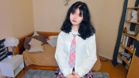 Emily online show from 05-17-26, 09:38