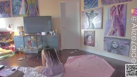 Alize Zaide online show from 01-17-25, 06:33