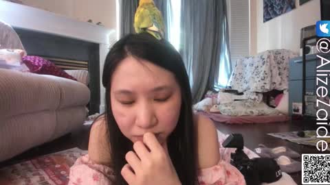 Alize Zaide online show from 11-11-25, 08:09