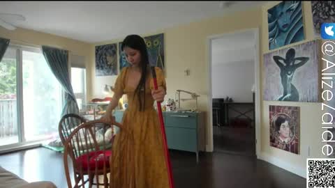 Alize Zaide online show from 04-21-26, 06:34