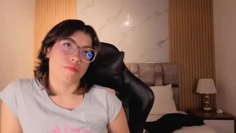 alkivamoon online show from 06-07-26, 06:55