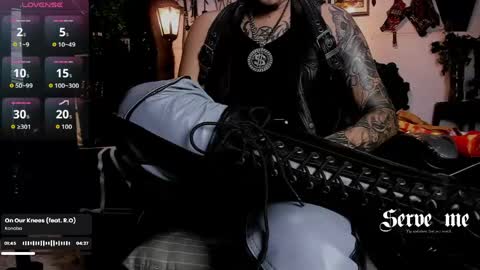 Snapshot of allanhurtss chatting on 04-27-26, 06:39 online show from 04-27-26, 06:39