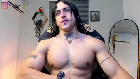 independent model 3 online show from 09-25-25, 02:15